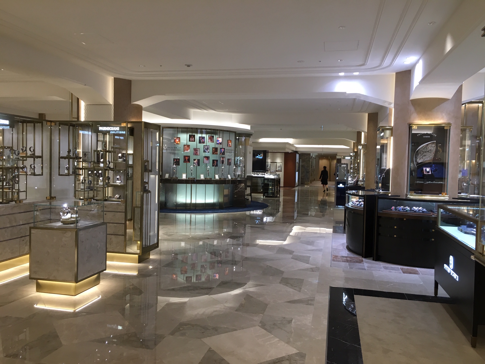 【中古】 新・東京おいしい店ガイド 三つ星番付 ２００２～２００３/講談社/講談社 昭和40年男｜8月号／vol.92『俺たちが夢中で読んだ昭和マンガ